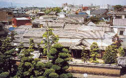 ���s�@�g���ƏZ��