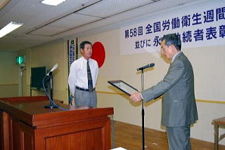 ���J���